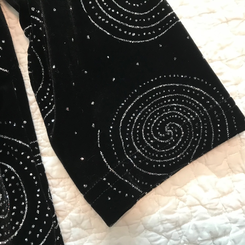 Dressy Briggs NY black velour faux 2-piece with glittery silver swirls (PL) - Picture 15 of 16
